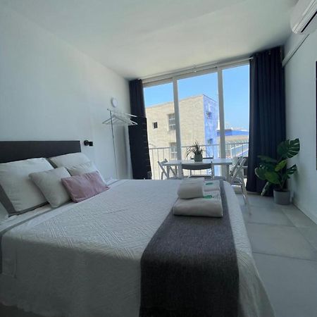 Apartamento Con Vistas Al Mar A Metros De La Playa Carihuela Soleil Appartamento Torremolinos Esterno foto