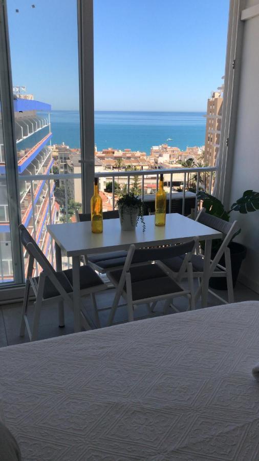 Apartamento Con Vistas Al Mar A Metros De La Playa Carihuela Soleil Appartamento Torremolinos Esterno foto