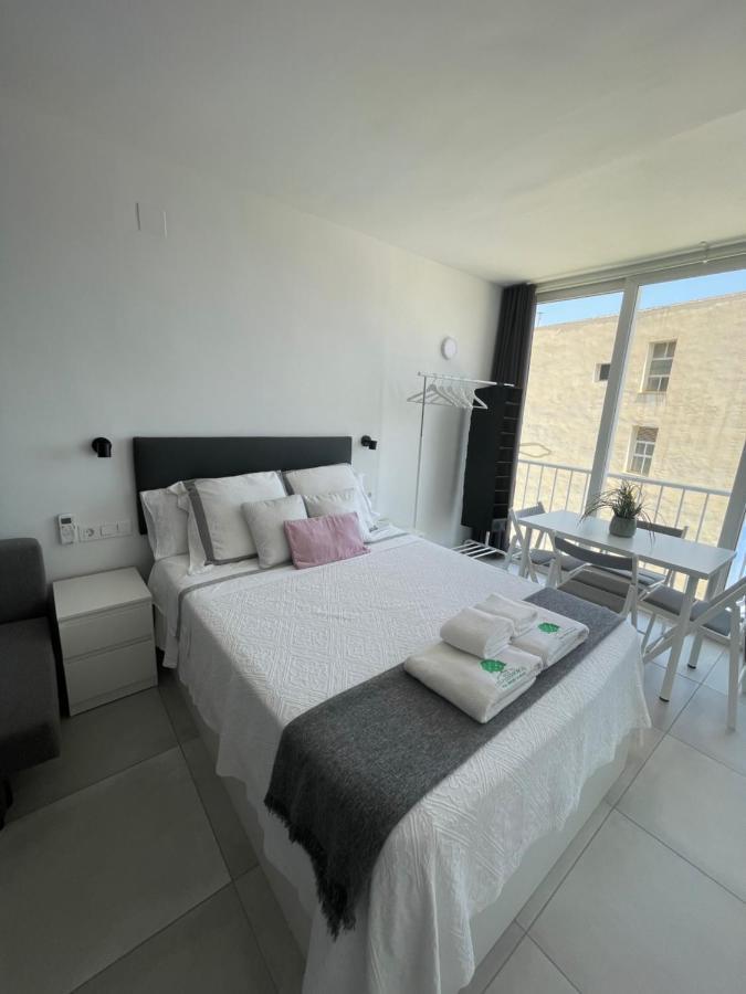 Apartamento Con Vistas Al Mar A Metros De La Playa Carihuela Soleil Appartamento Torremolinos Esterno foto