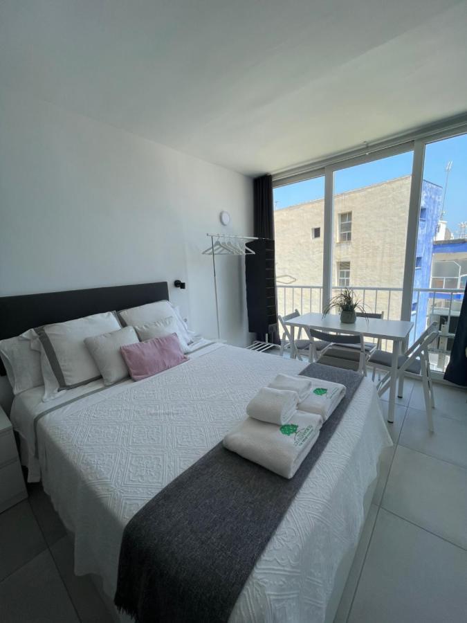 Apartamento Con Vistas Al Mar A Metros De La Playa Carihuela Soleil Appartamento Torremolinos Esterno foto