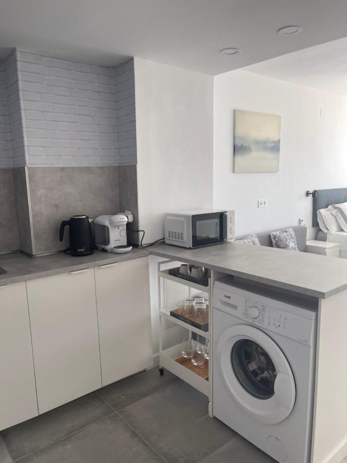 Apartamento Con Vistas Al Mar A Metros De La Playa Carihuela Soleil Appartamento Torremolinos Esterno foto