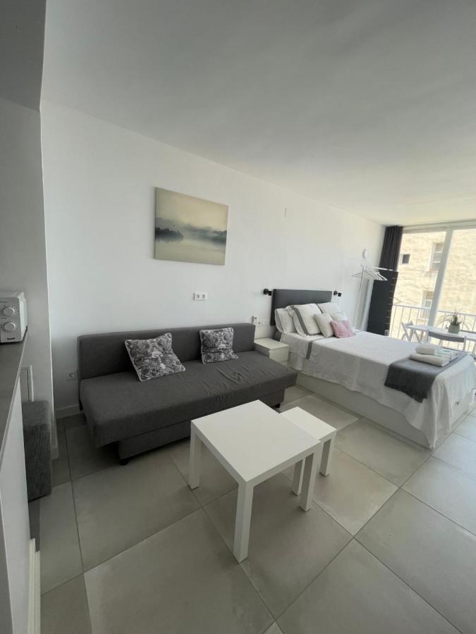 Apartamento Con Vistas Al Mar A Metros De La Playa Carihuela Soleil Appartamento Torremolinos Esterno foto
