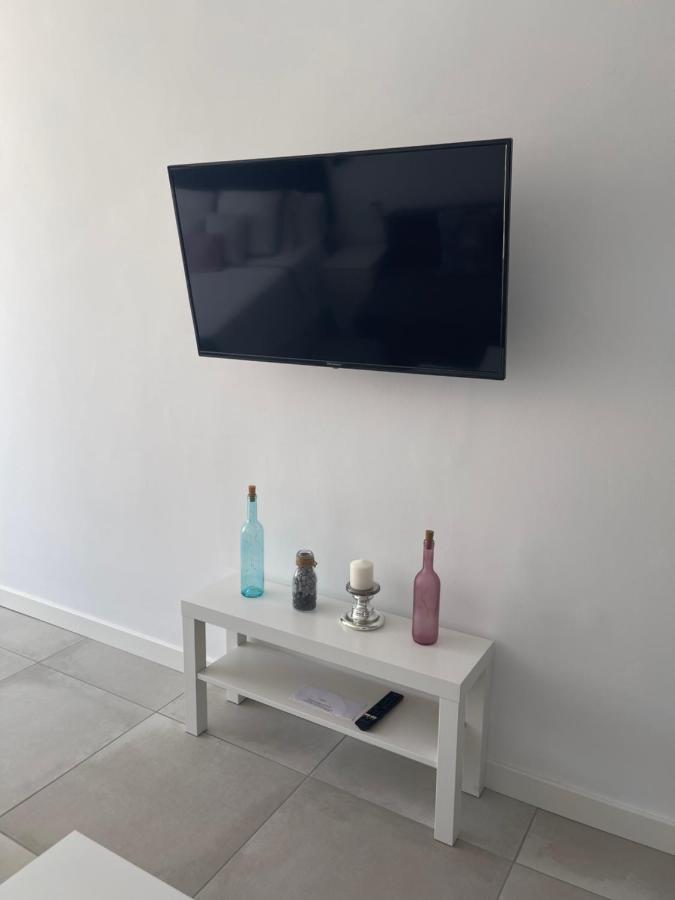 Apartamento Con Vistas Al Mar A Metros De La Playa Carihuela Soleil Appartamento Torremolinos Esterno foto