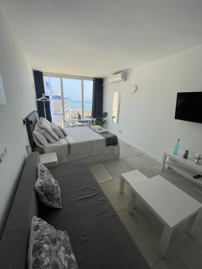 Apartamento Con Vistas Al Mar A Metros De La Playa Carihuela Soleil Appartamento Torremolinos Esterno foto